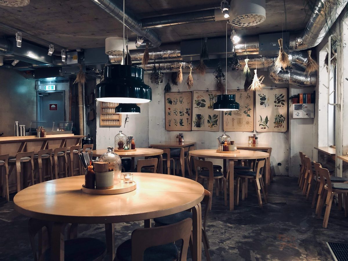 Fika durante Stoccolma d'inverno con caffè e kanelbulle