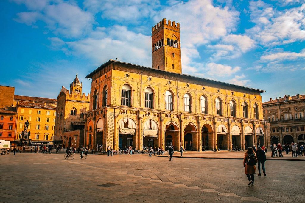 Idee weekend novembre a Bologna tra palazzi storici e torri