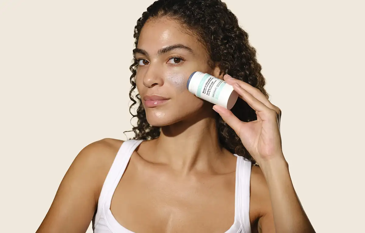Aroma-Zone Maschera Stick Purificante neurocosmesi, siero antimacchia, correttore rughe profondo, maschera viso purificante, skincare hi-tech