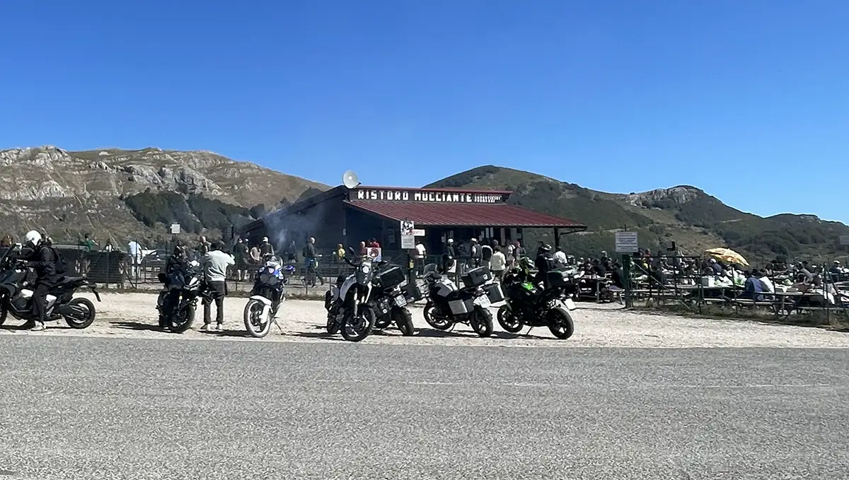Marsica, itinerario Abruzzo, Gran Sasso ristoro Mucciante