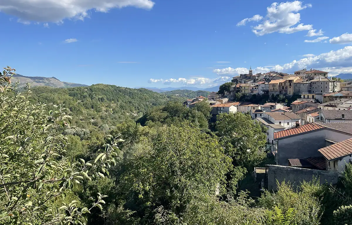 Marsica, itinerario Abruzzo,  Sante Marie 