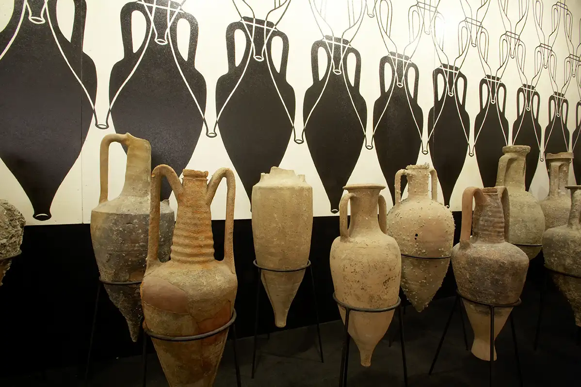 Metodocontemporaneo - MUVIT Museo del Vino, Fondazione Lungarotti, Torgiano (PG) - Anfore vinarie viaggi, arte, vino, MetodoContemporaneo, Cantine, paesaggio