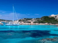 Home 21 Partire per una vacanza in barca in Sardegna